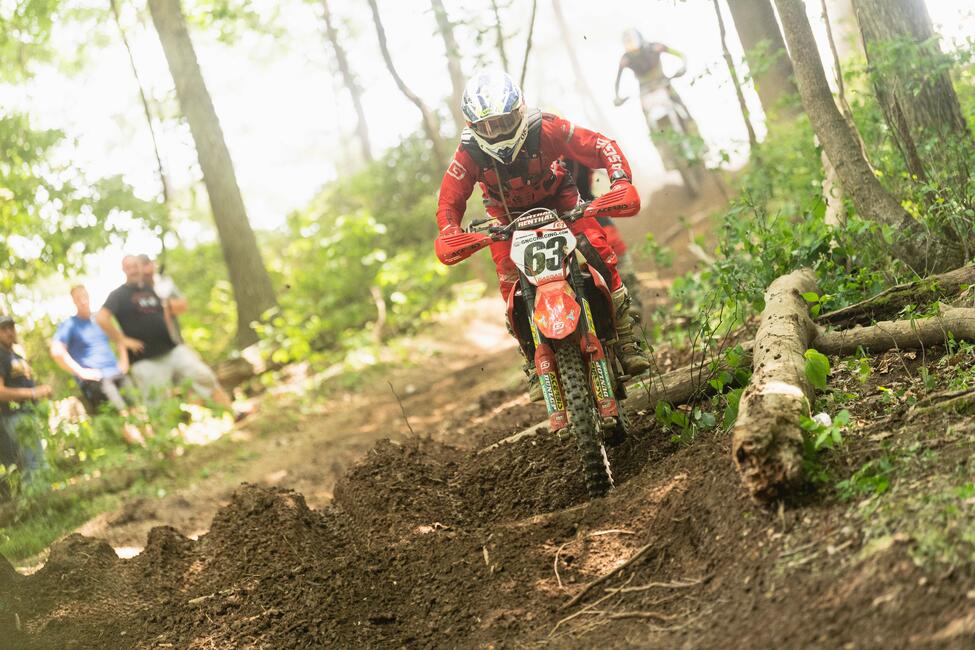 untitled_shoot-183-40