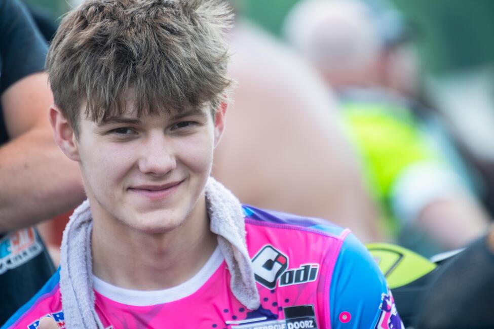 untitled_shoot-026-3-16