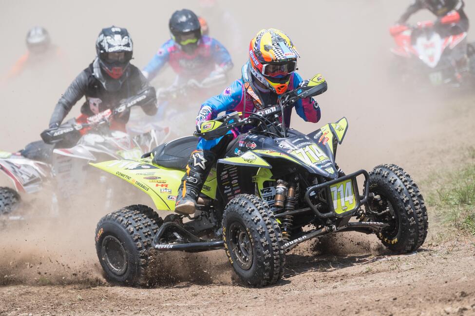 untitled_shoot-048-2-25