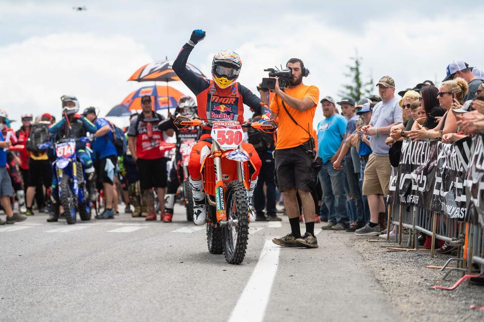 untitled_shoot-096-18