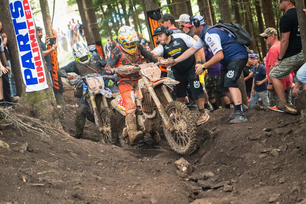 untitled_shoot-246-47