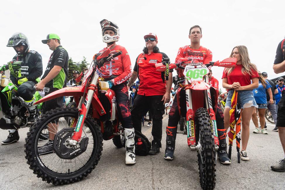 untitled_shoot-075-1-12