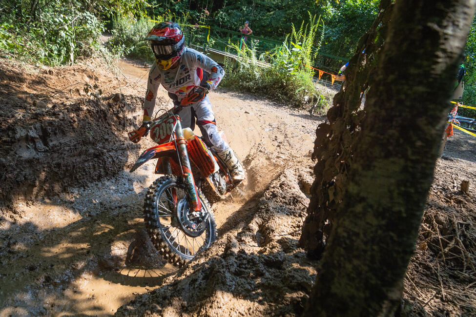 untitled_shoot-048-1-2