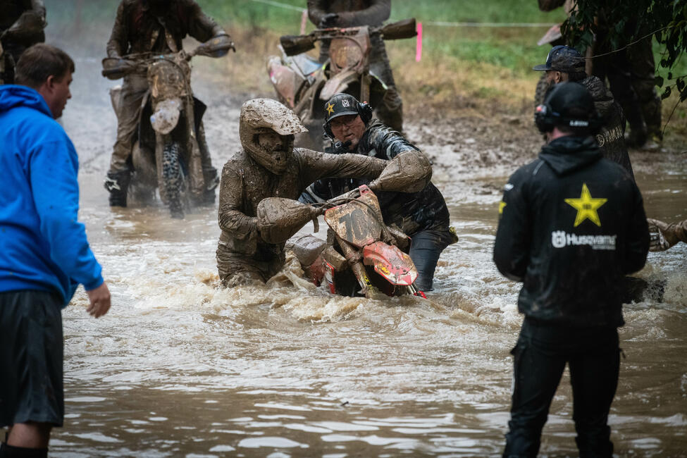 And doesn't this photo of top amateur Triston Landrum remind you of...