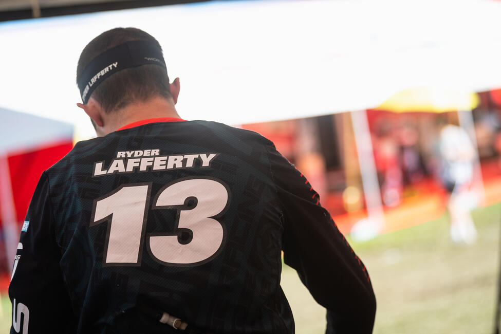 untitled_shoot-027-4-13