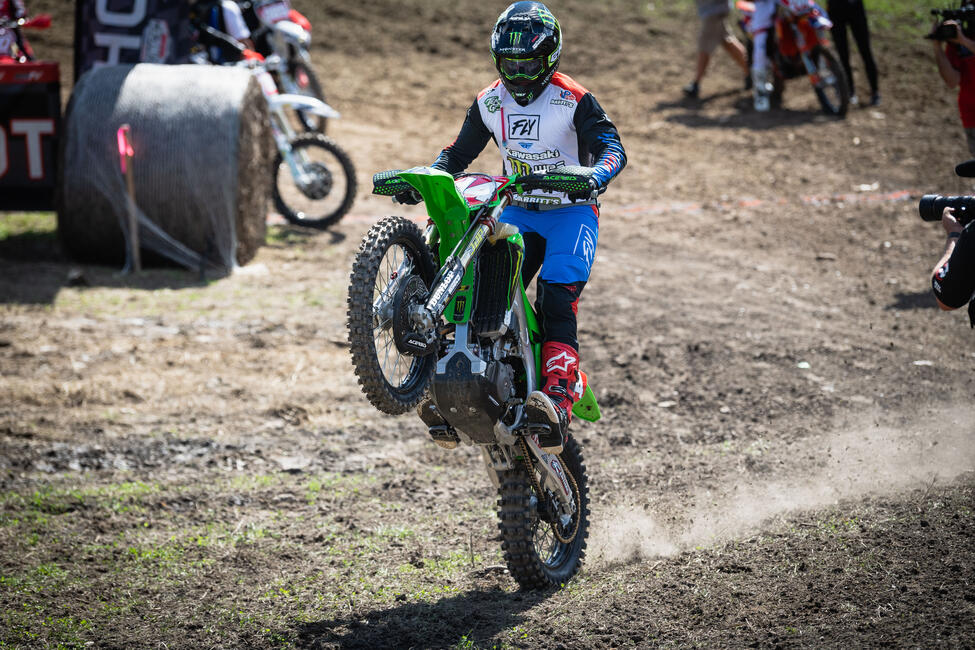 untitled_shoot-047-3-24