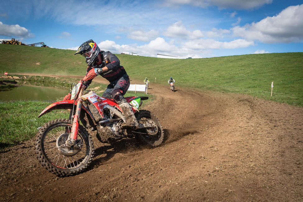 untitled_shoot-230-77