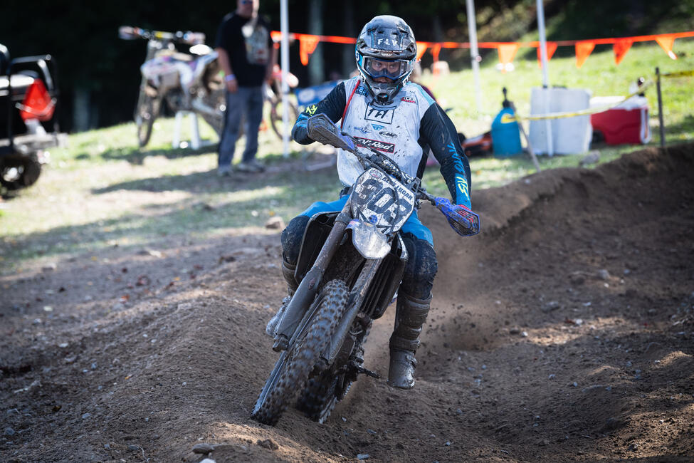 untitled_shoot-185-63