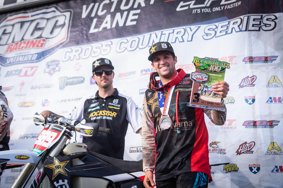 untitled_shoot-298-104