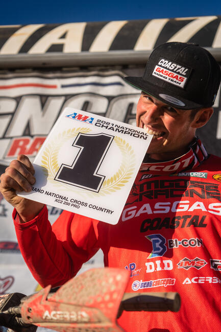 untitled_shoot-329-118