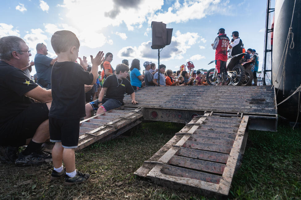 untitled_shoot-299-105