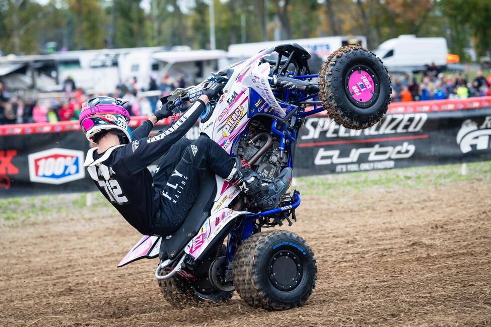 untitled_shoot-040-2-64