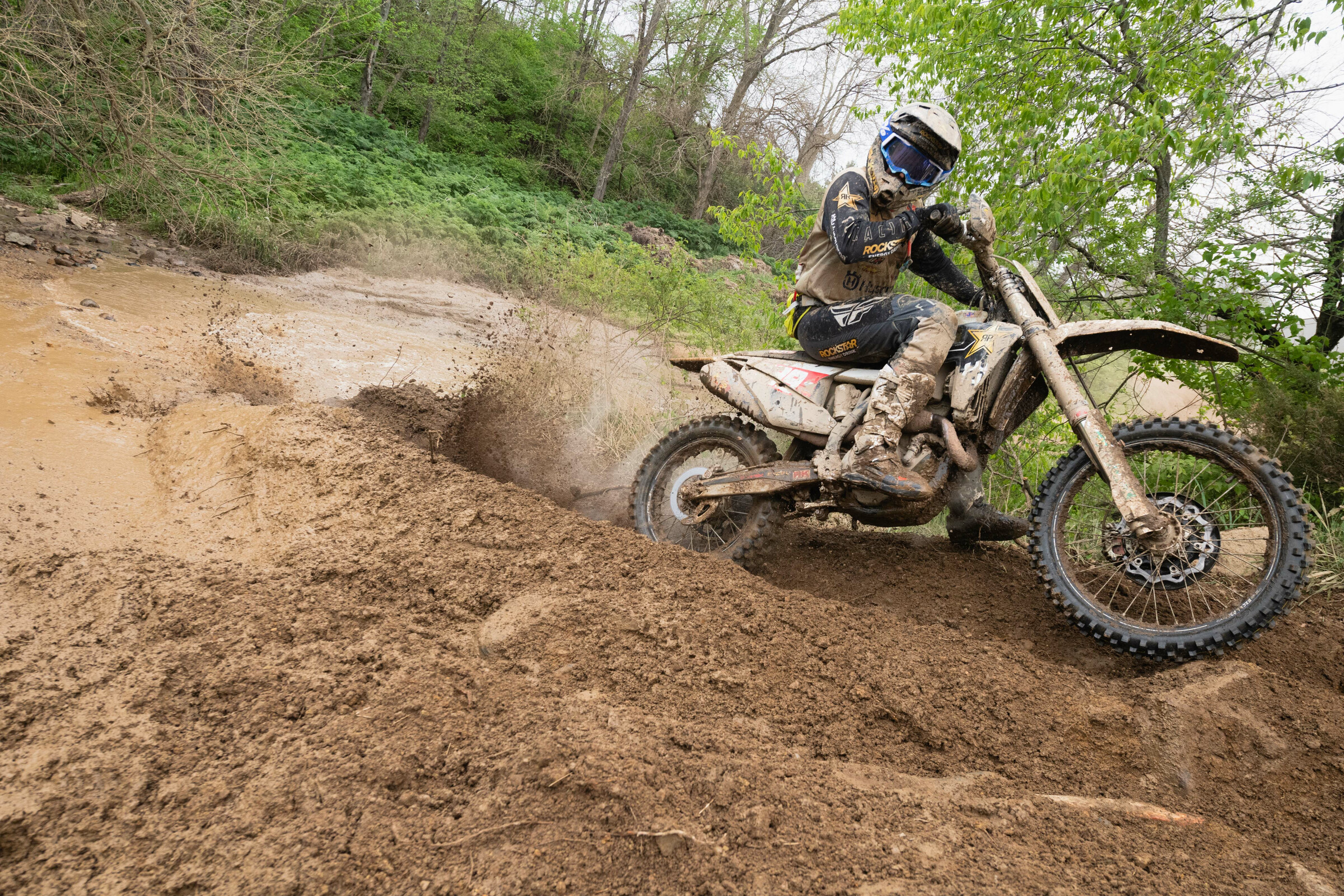 Duvall battling through the trails at round 6, the Hoosier GNCC in Indiana.