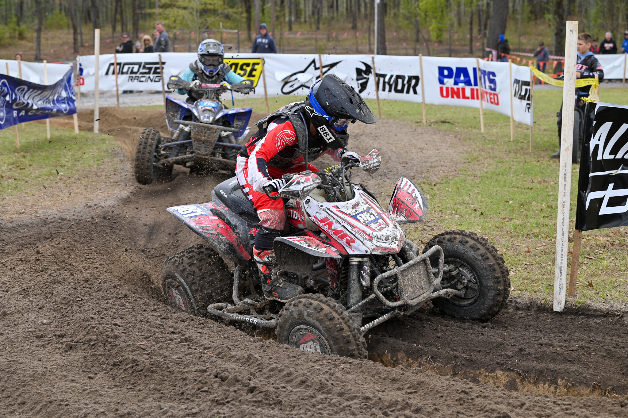 Katelyn Osburn (#881) edged out Traci Pickens (#715) for the WXC class win in South Carolina.