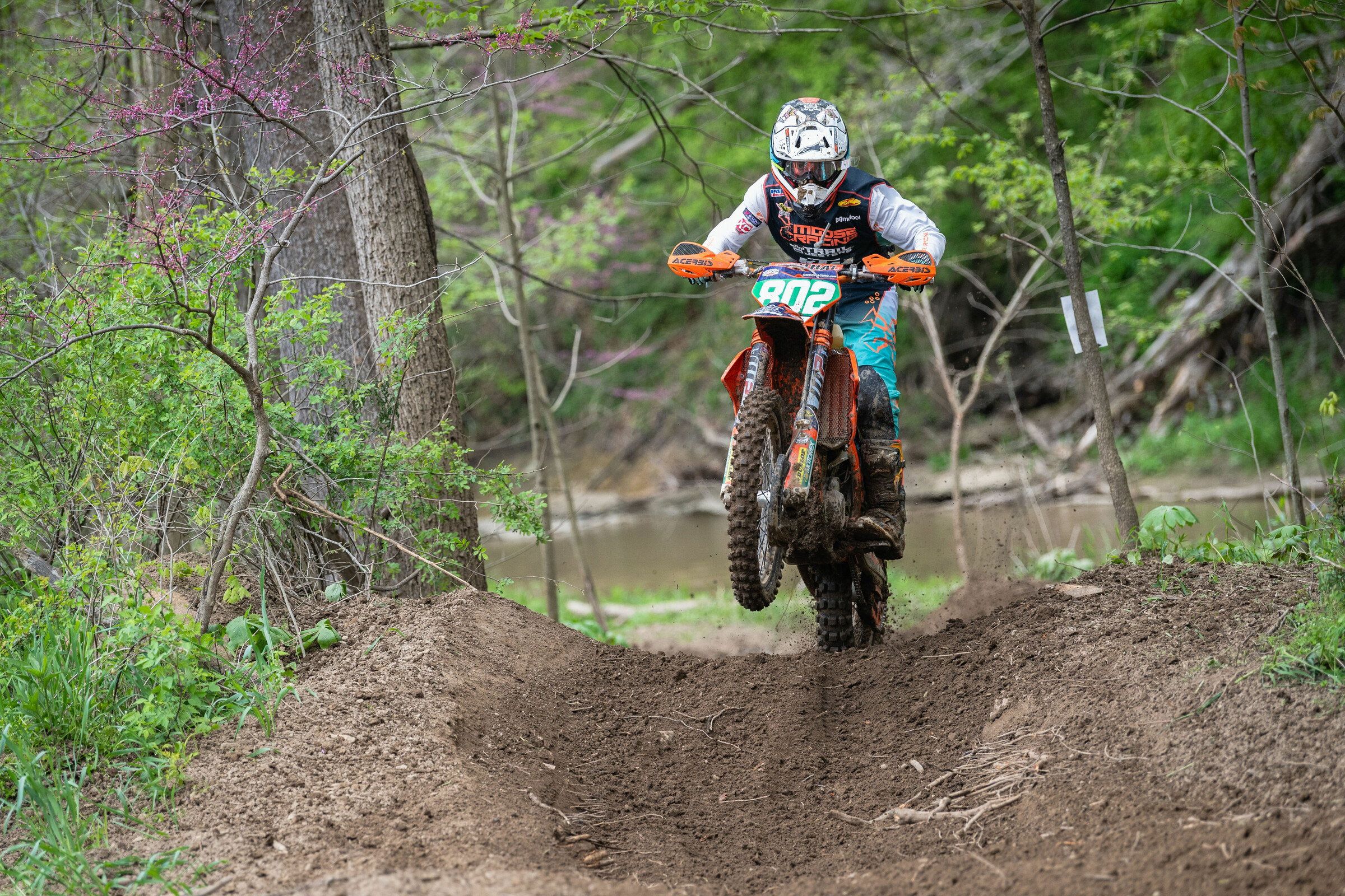Simon Johnson battling The Hoosier terrain.