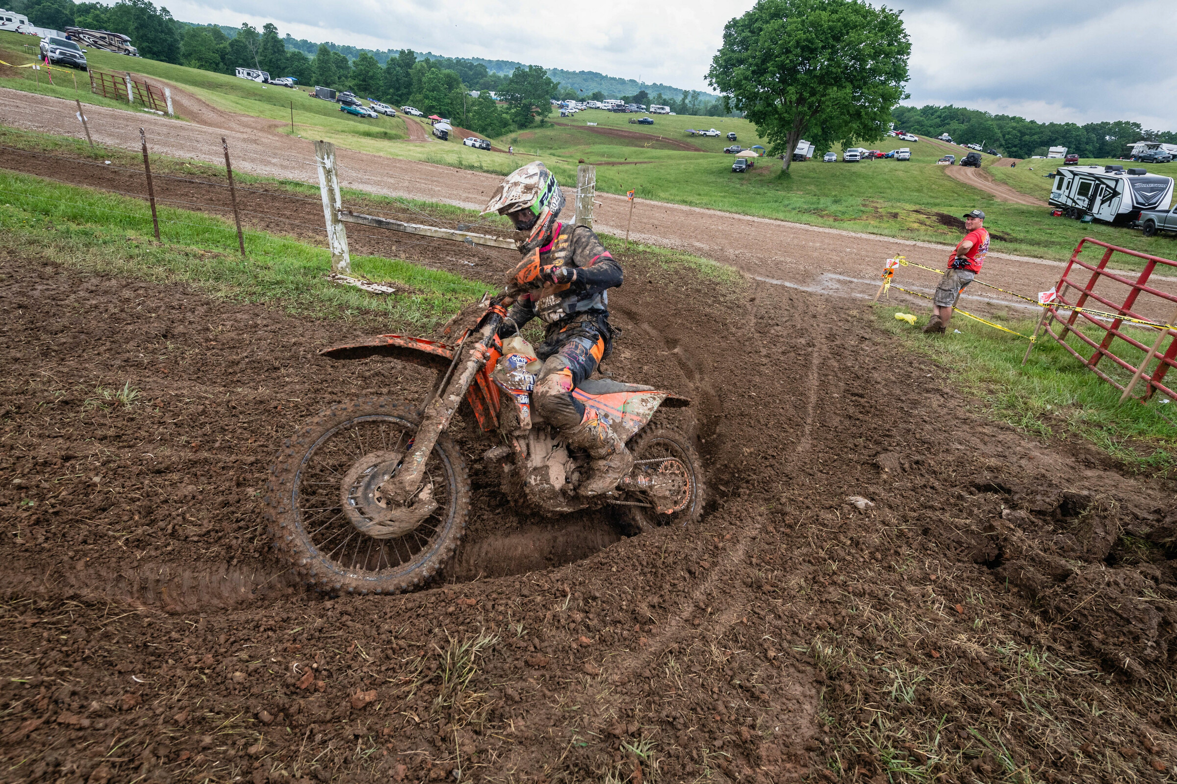 Simon Johnson fighting through the rain and slick conditions.