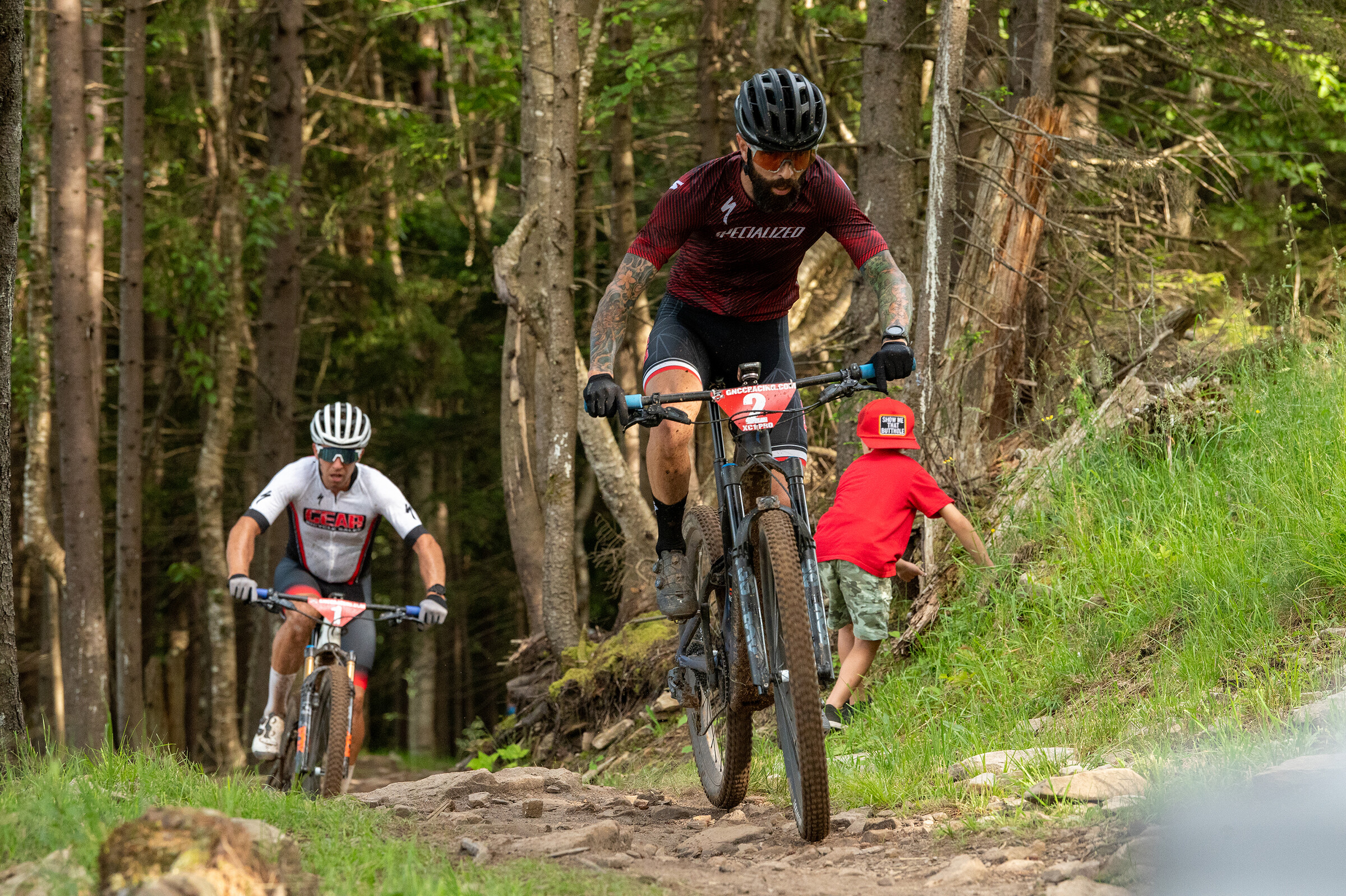 Nick Mackie came through to earn his first Specialized eMTB GNCC win of the season.