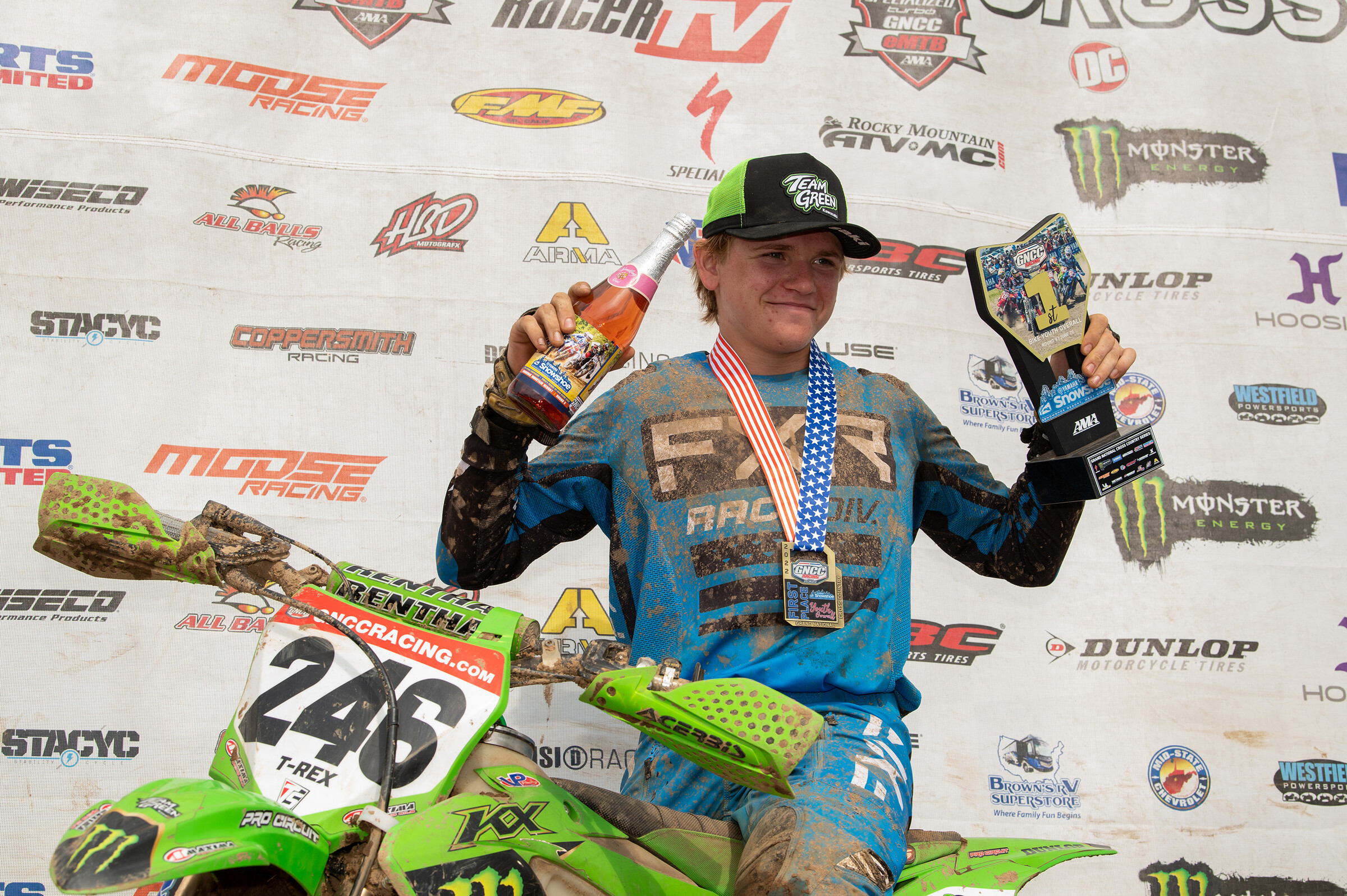 Nick DeFeo clinched his ninth-straight win of the season.