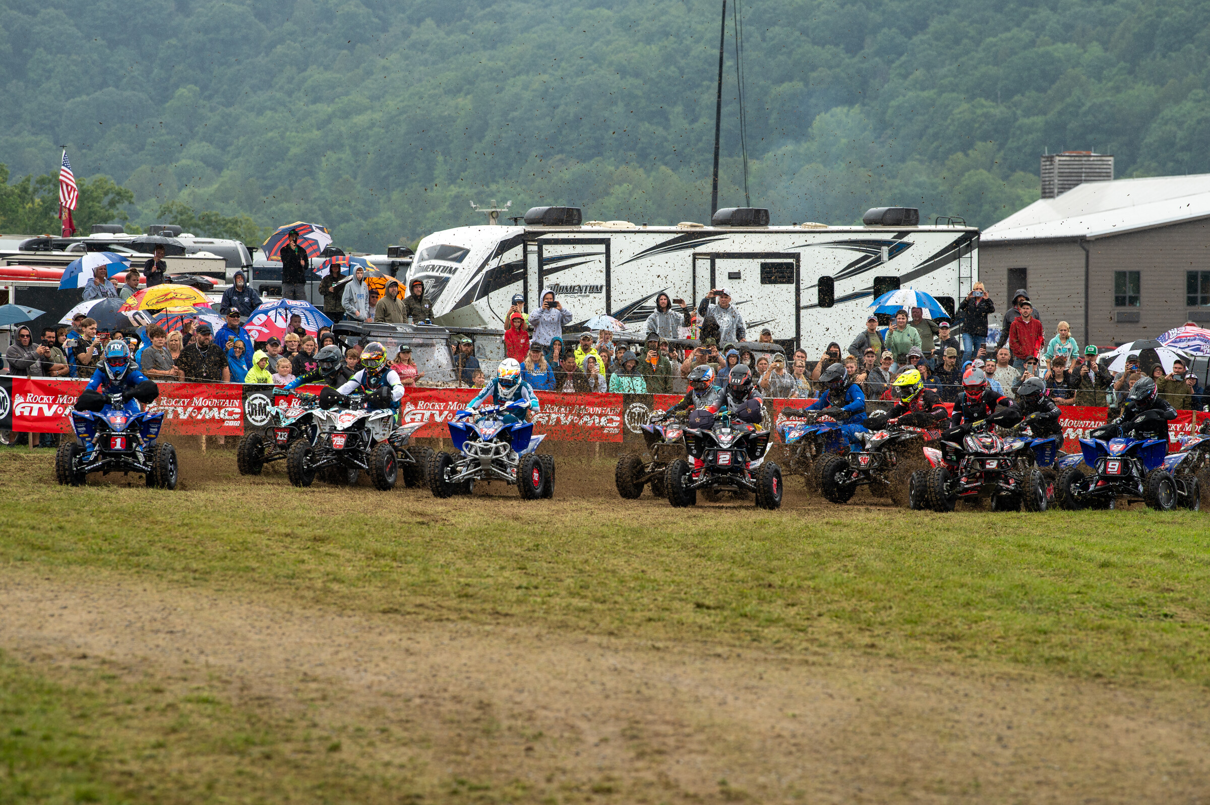 This battle is on this weekend in Millfield, Ohio for the Kanati Tires Burr Oak GNCC.