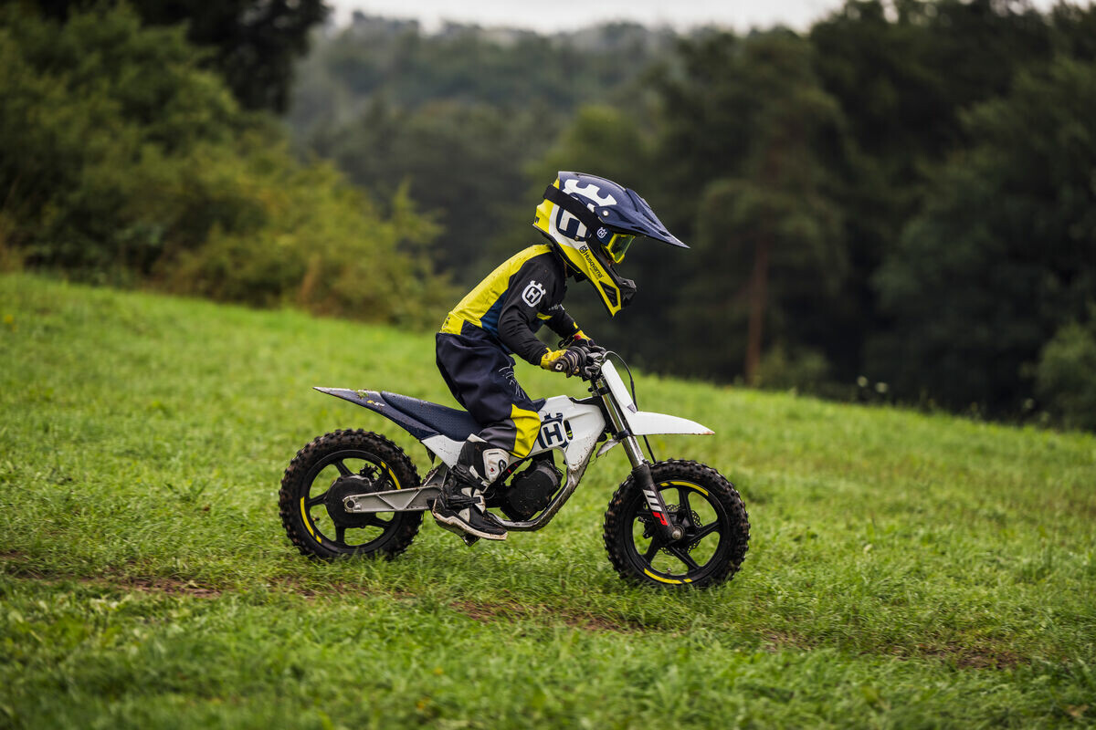 2024 Husqvarna Motorcycles EE 2-12