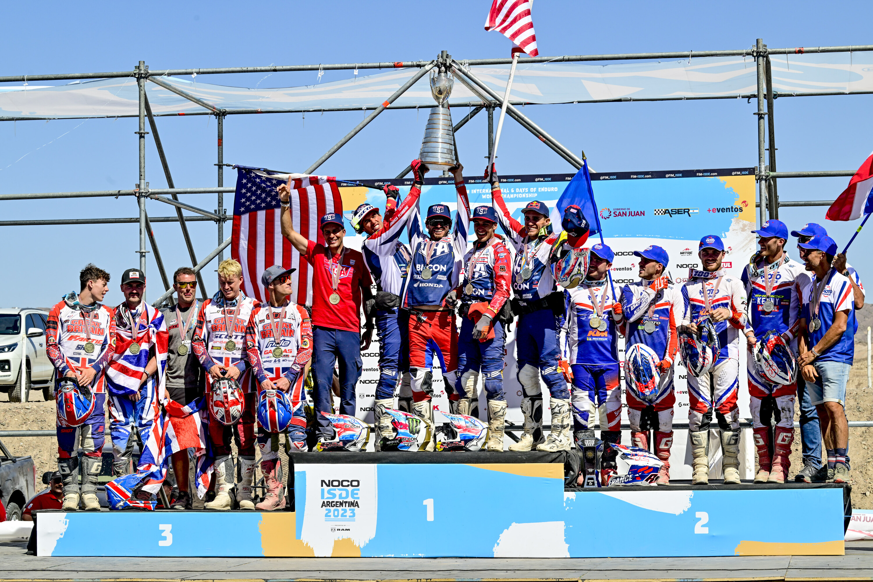 Brasileiros prontos para o último dia do International Six Days