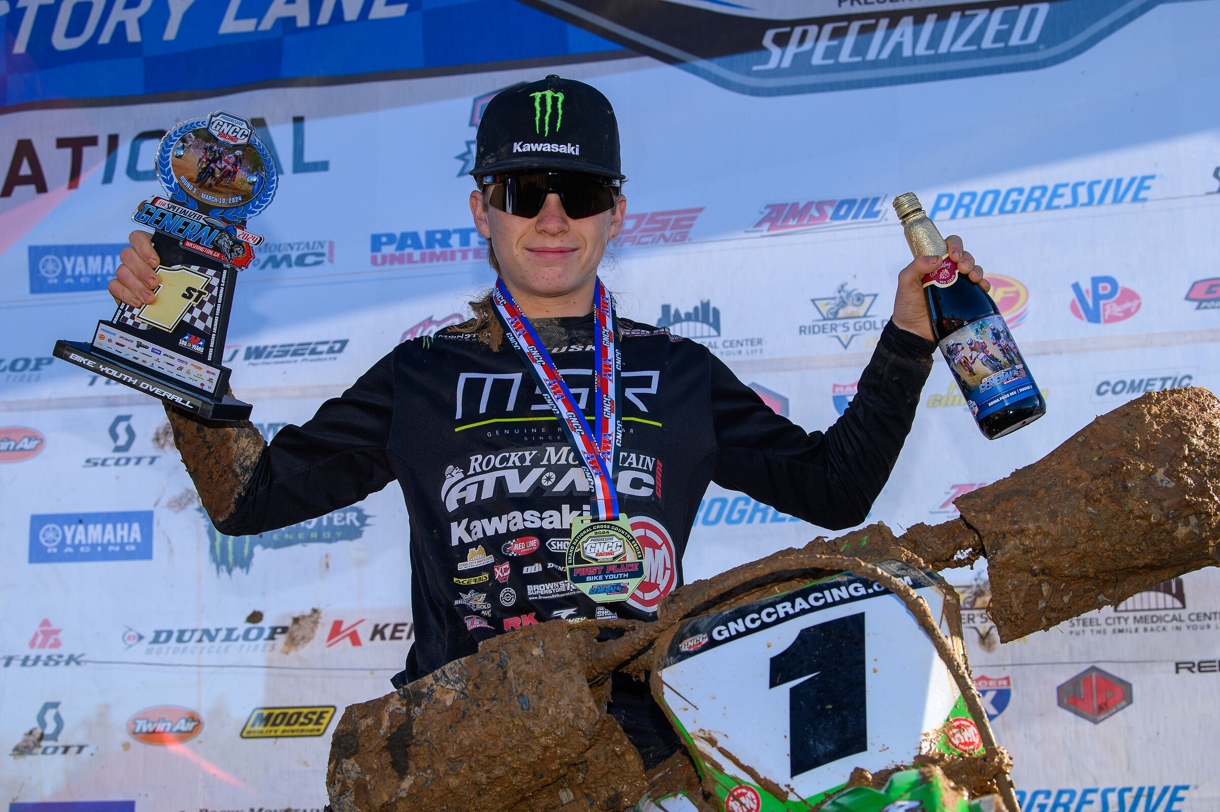 Caleb Wood came through to take his third-straight Youth Overall and YXC1 class win.