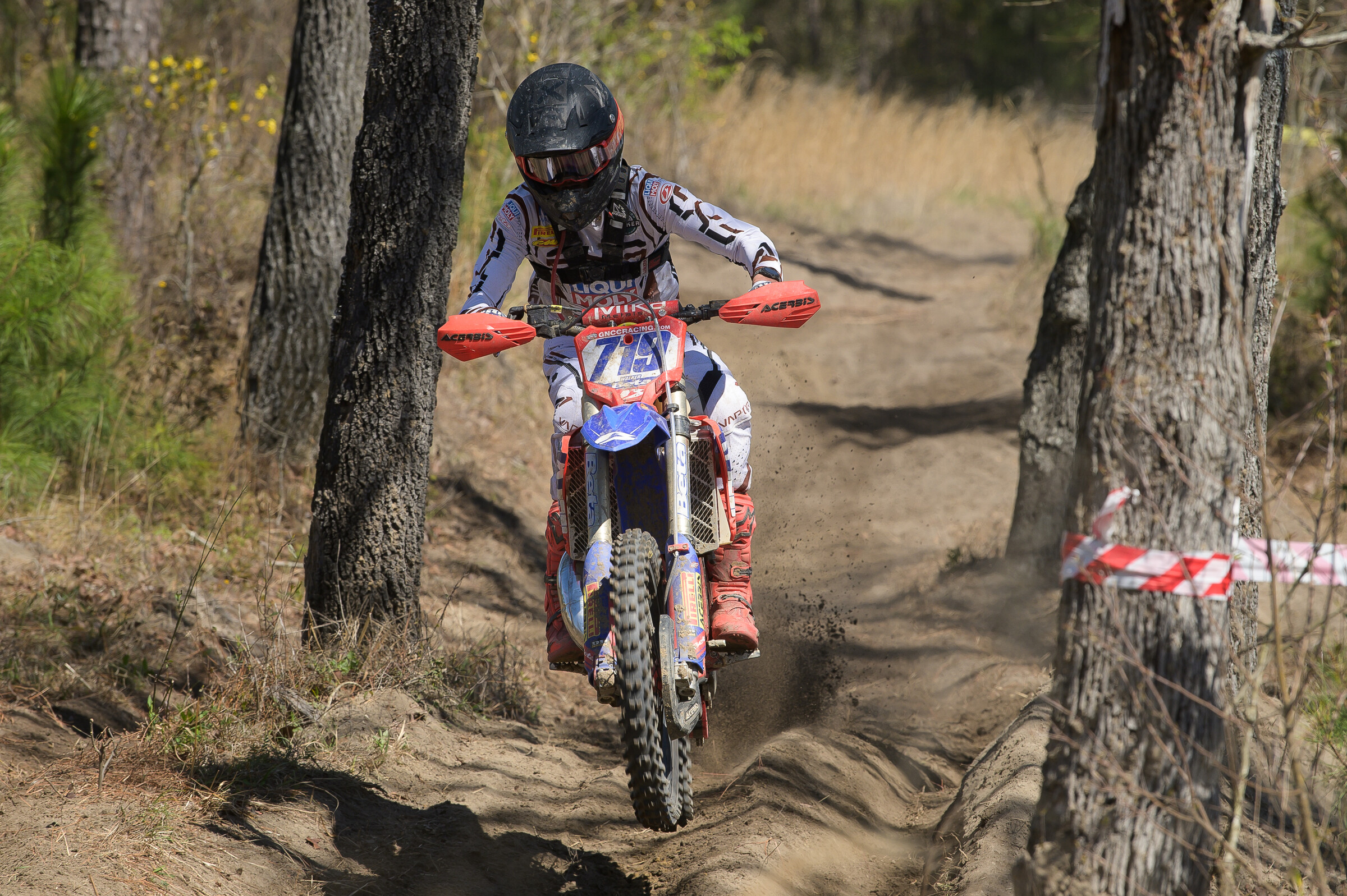 Jhak Walker (Liqui Moly Factory Beta Racing) battled to earn his third FMF XC3 class win of the year.