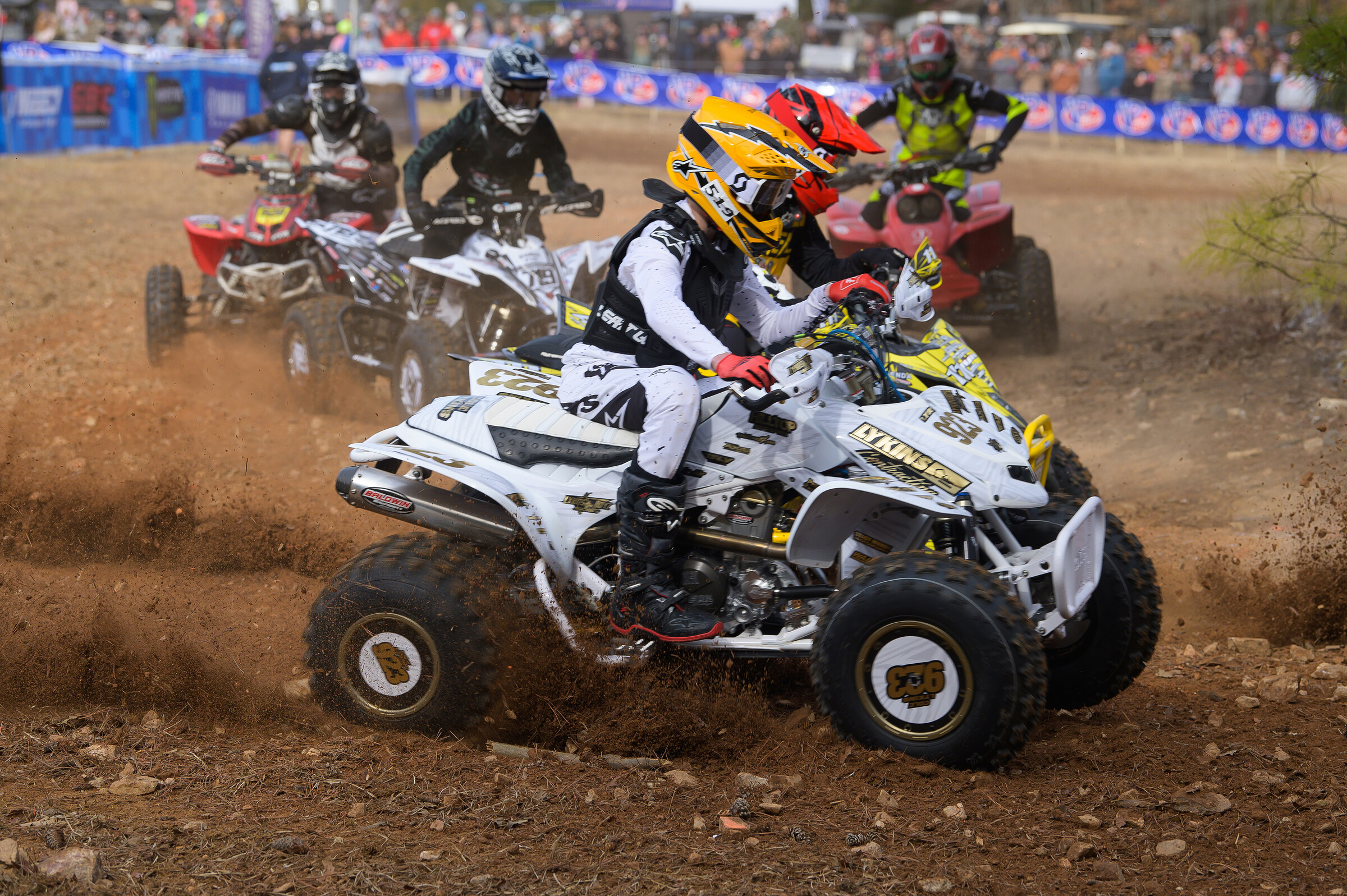 Lykins looks like he is able to get a good start and push at the front of the pack in the 10 am races.