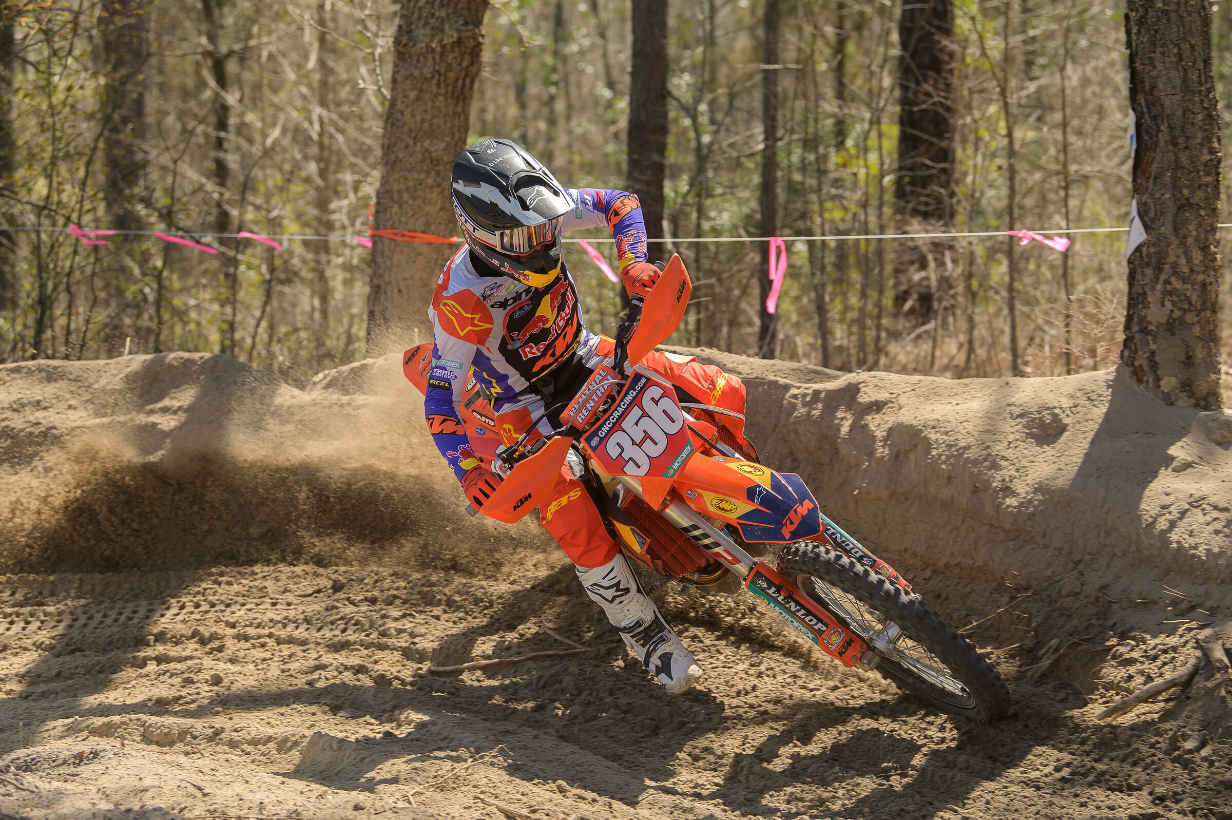 Oliveira would battle throughout the day in South Carolina to earn that first win.