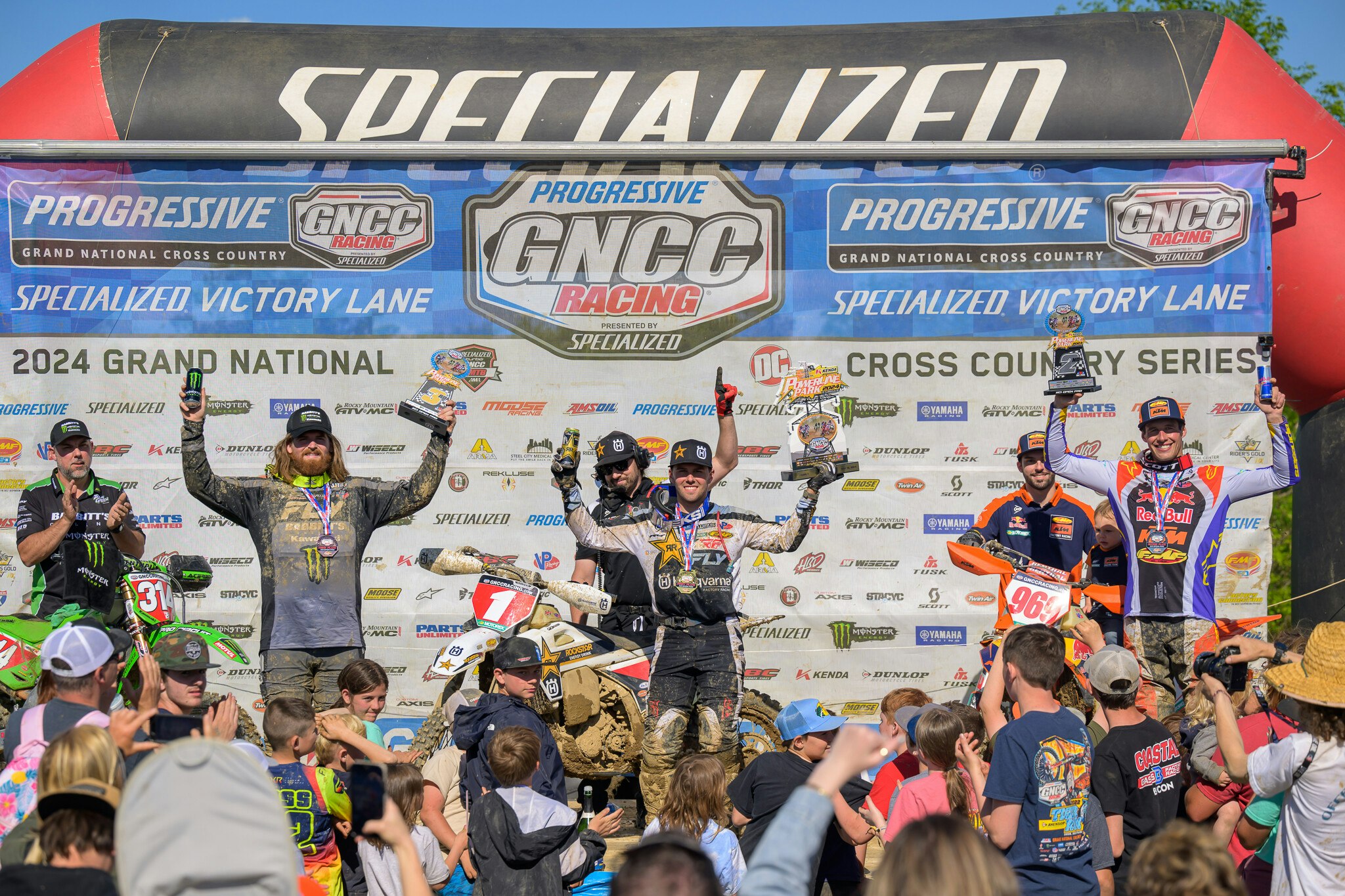 Between the Arrows: 2024 Kenda Tires Powerline Park GNCC Motorcycles