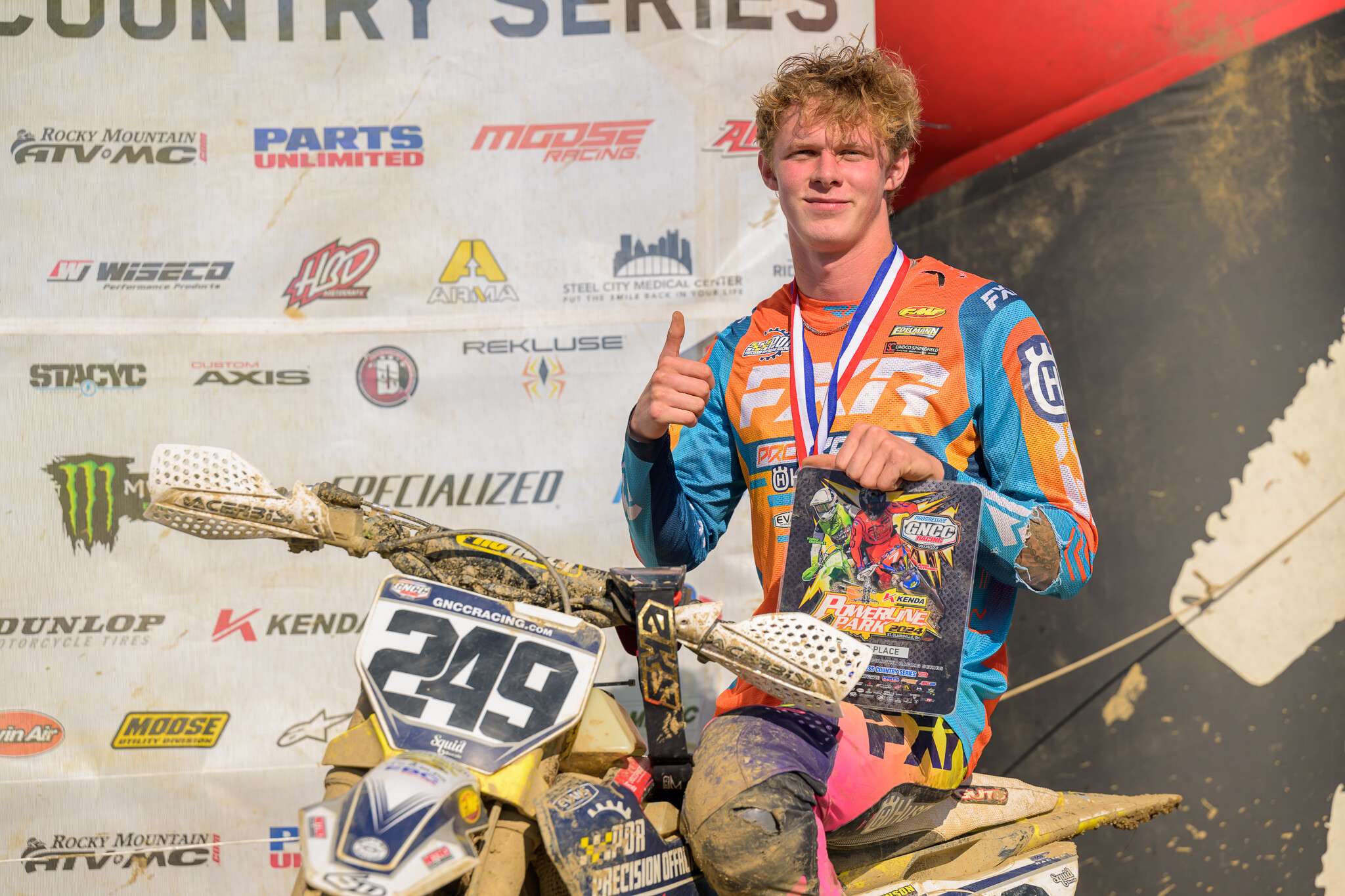 PowerlineParkSUN-512