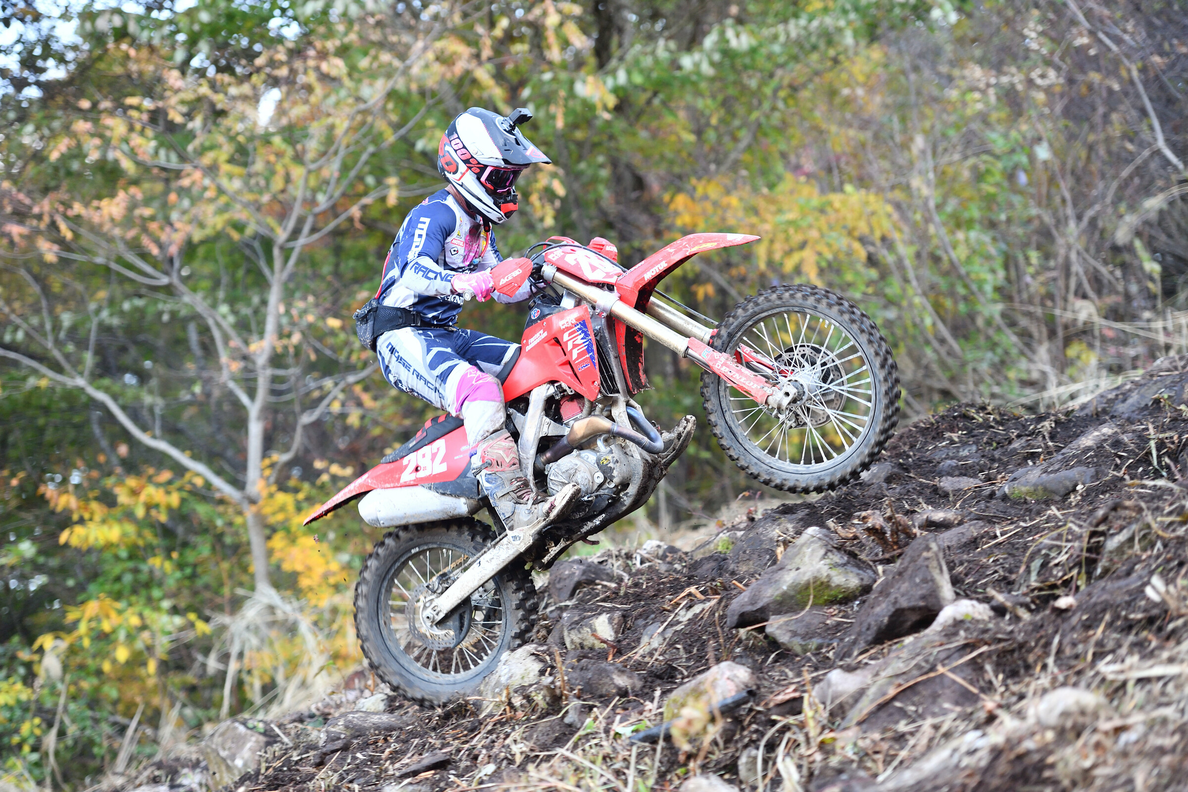 Mike Witkowski tackles the rocks with ease.