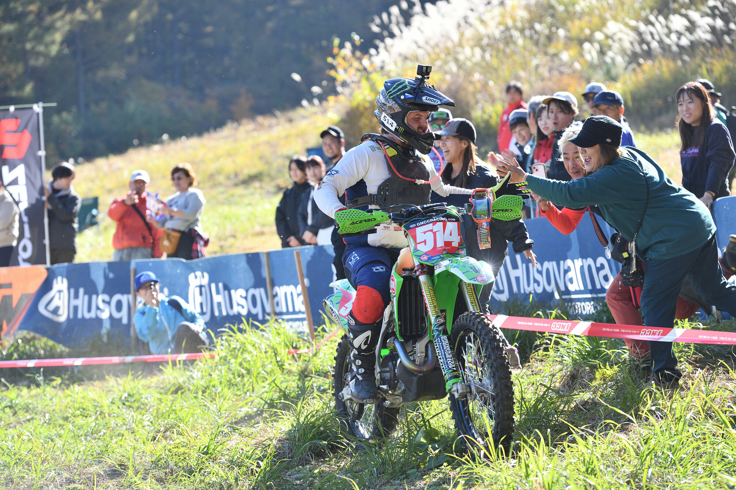 Stu Baylor is a fan favorite everywhere he goes!