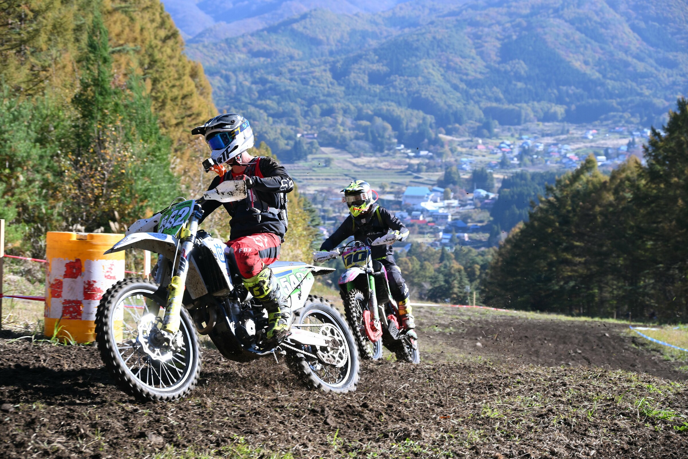Colby trying to not be distracted by the excellent views!