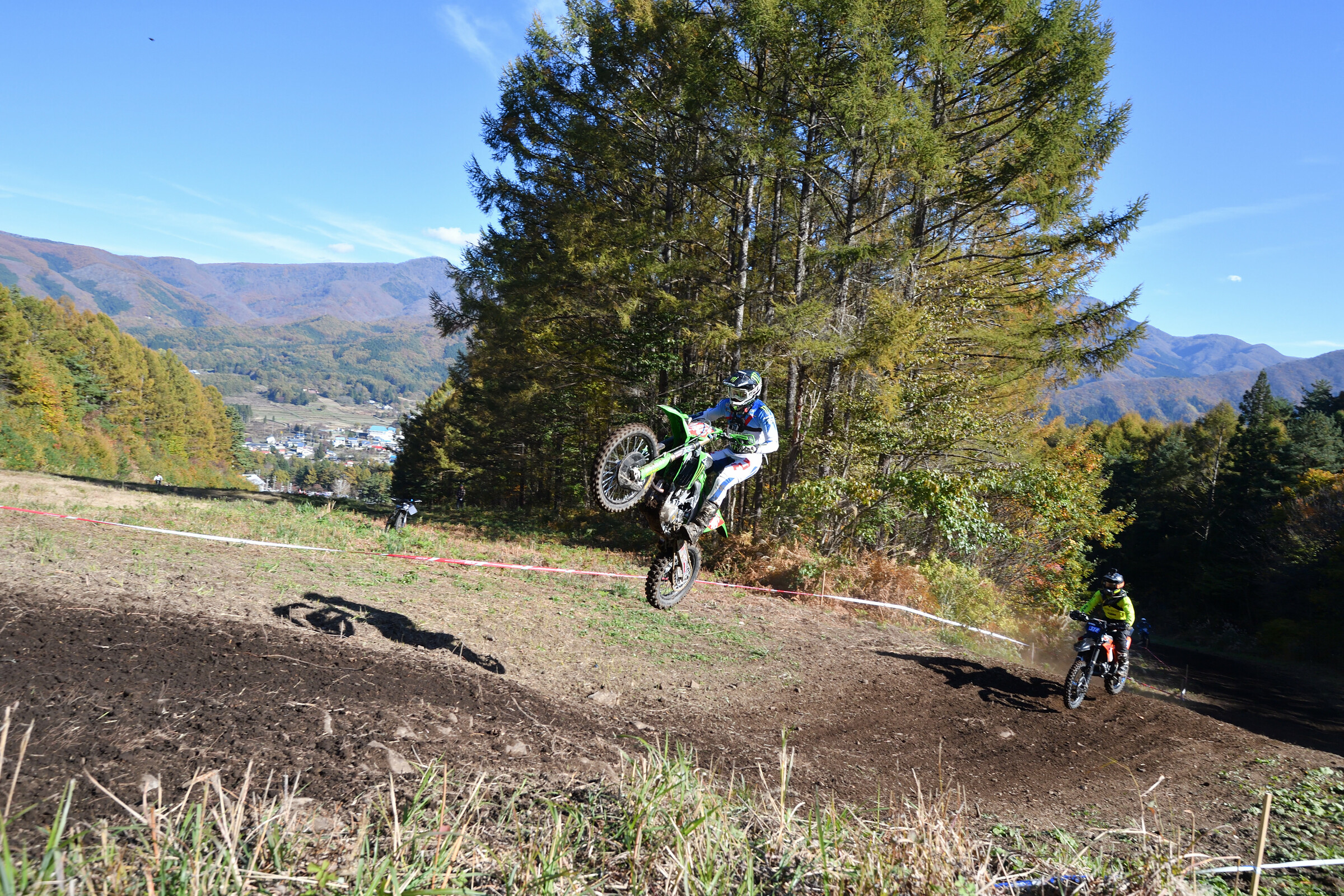 DeFeo finds a natural terrain booter.