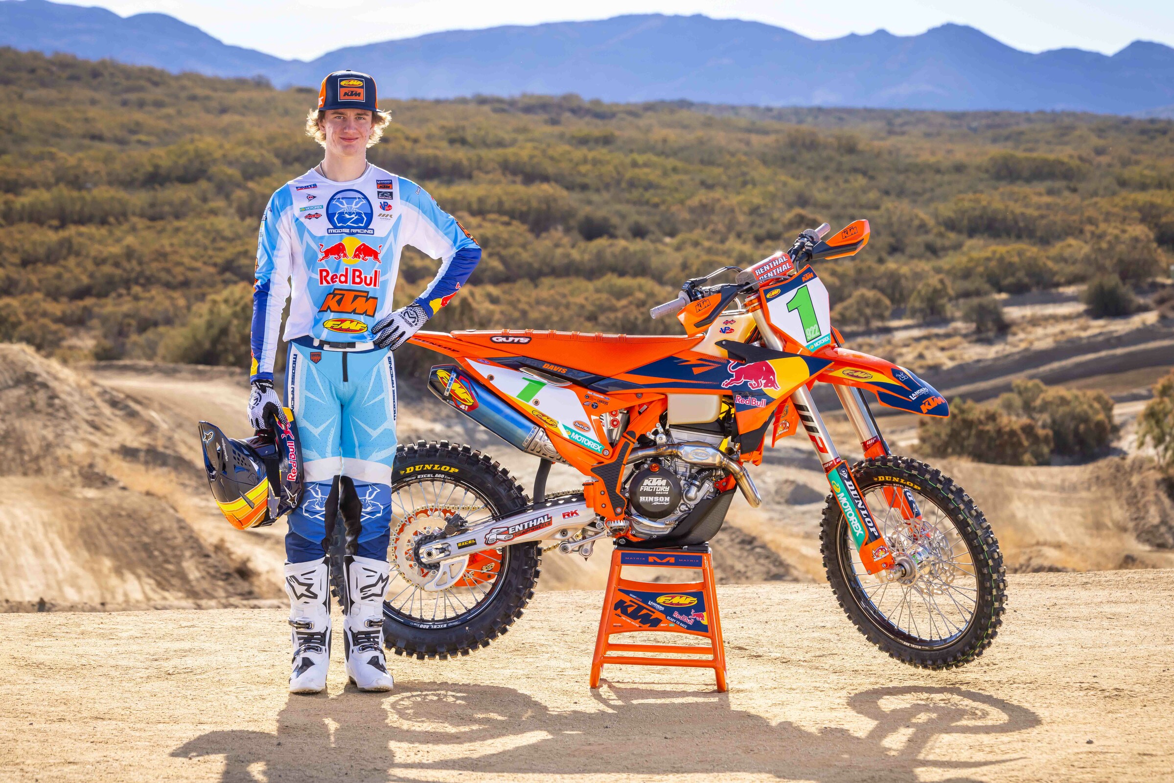 GRANT DAVIS - FMF KTM FACTORY RACING TEAM LANDERS - GNCC XC2 CHAMPION
