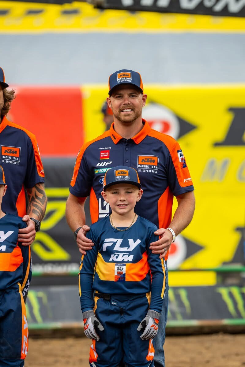Peyton Austin's official photo with dad before the race.