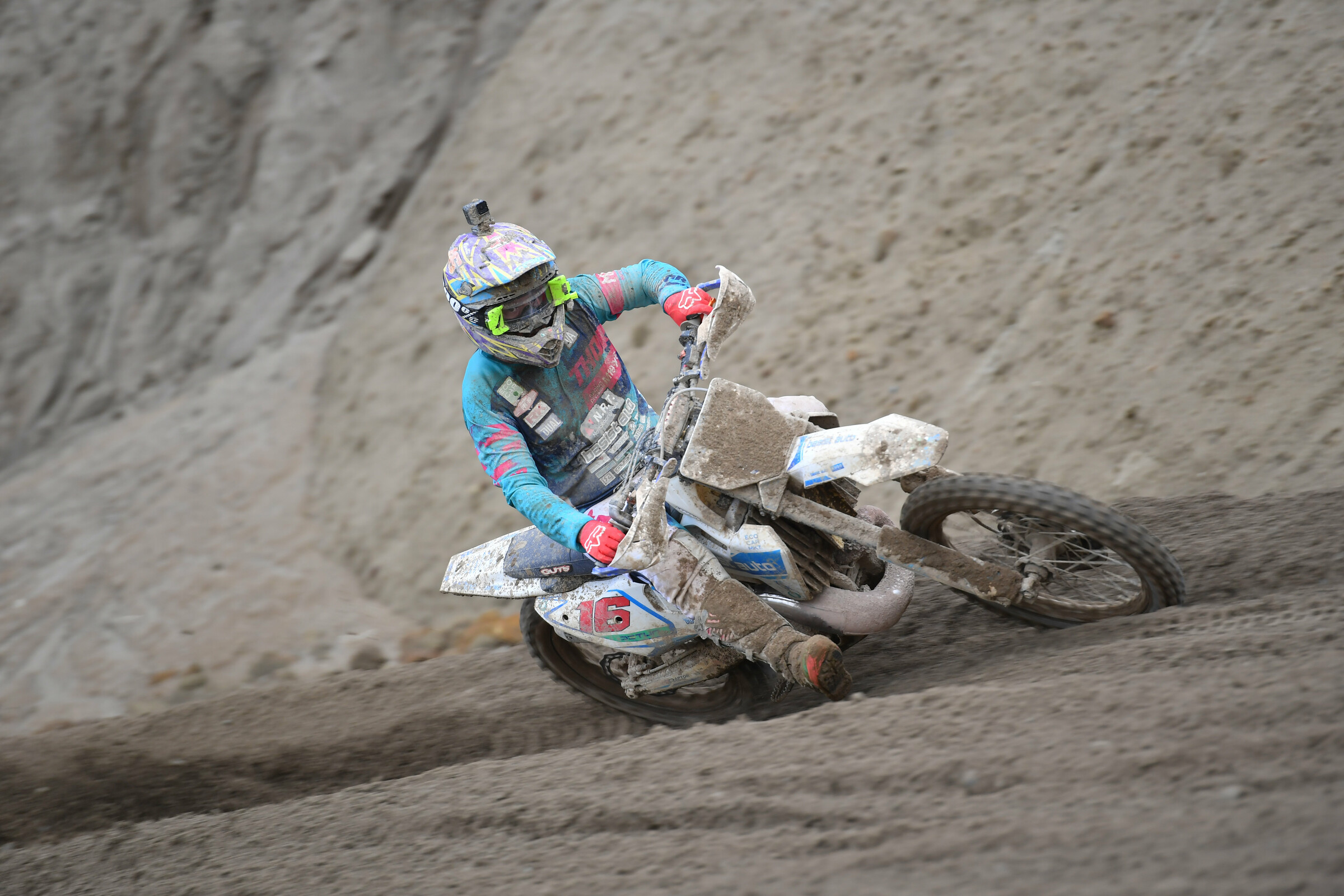 Akria Narita in action!