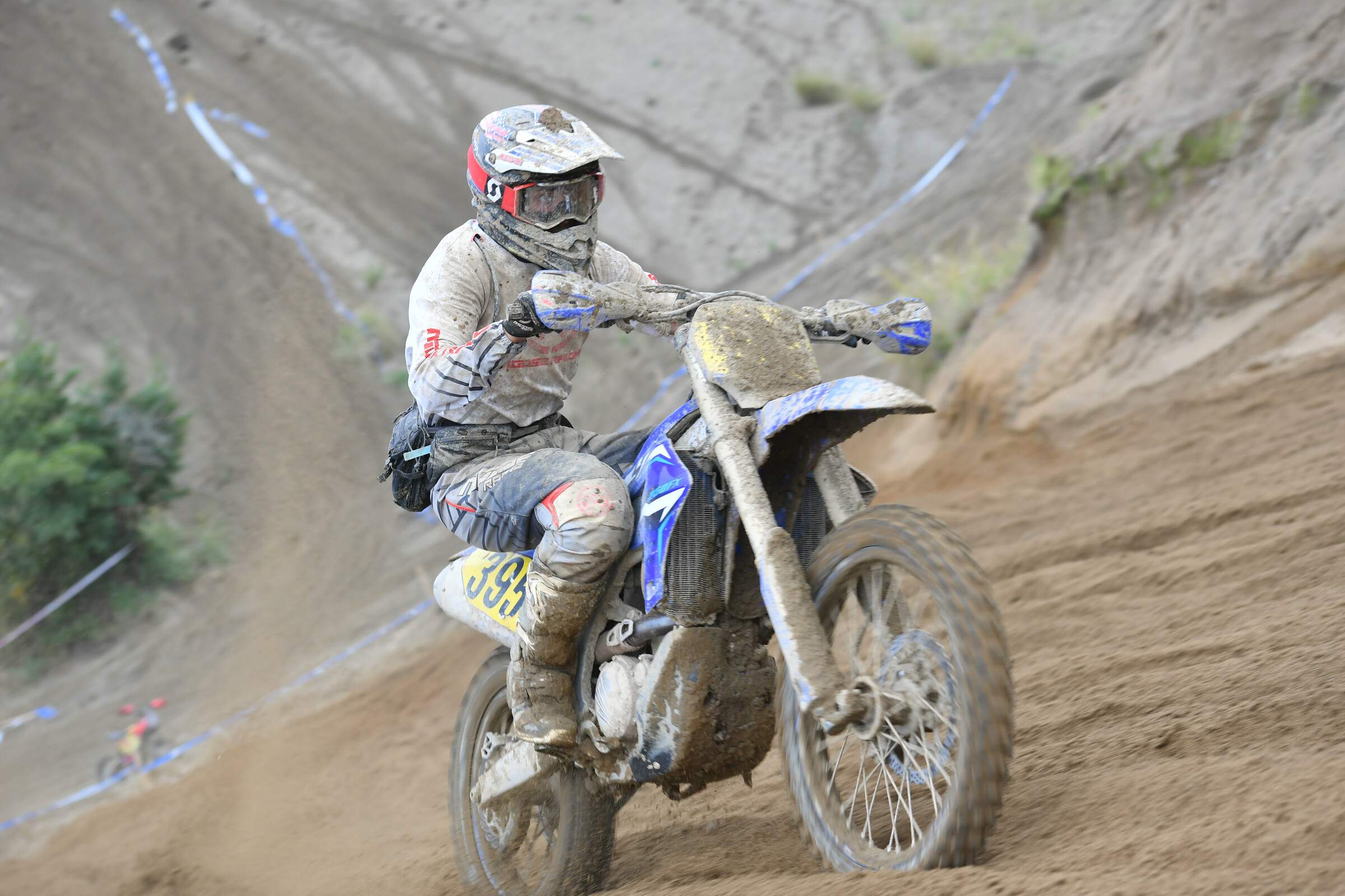 Mitch Hawkins riding to a 2nd place in the Fun B class.