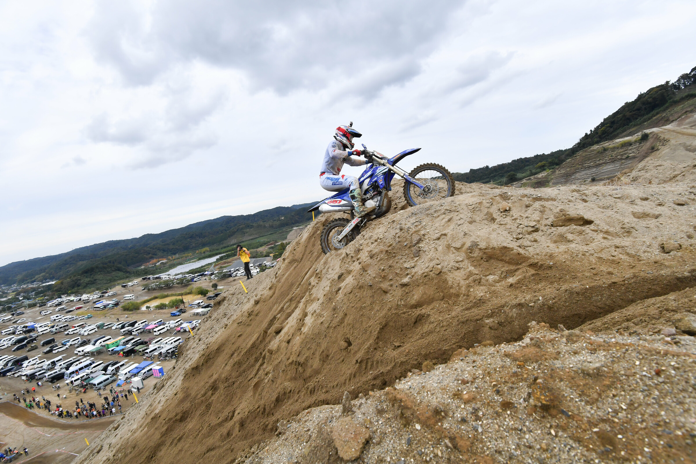 KR makes one of the long sand hills look easy.