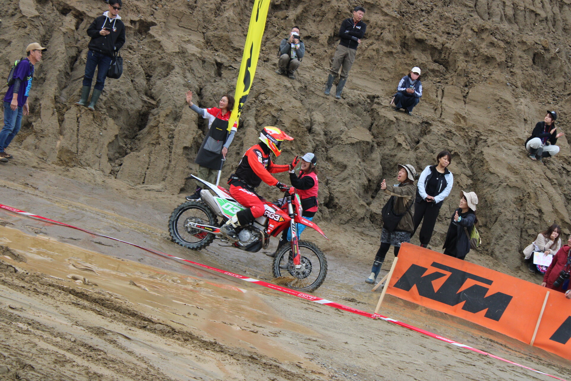 Nitta rolls to the line!