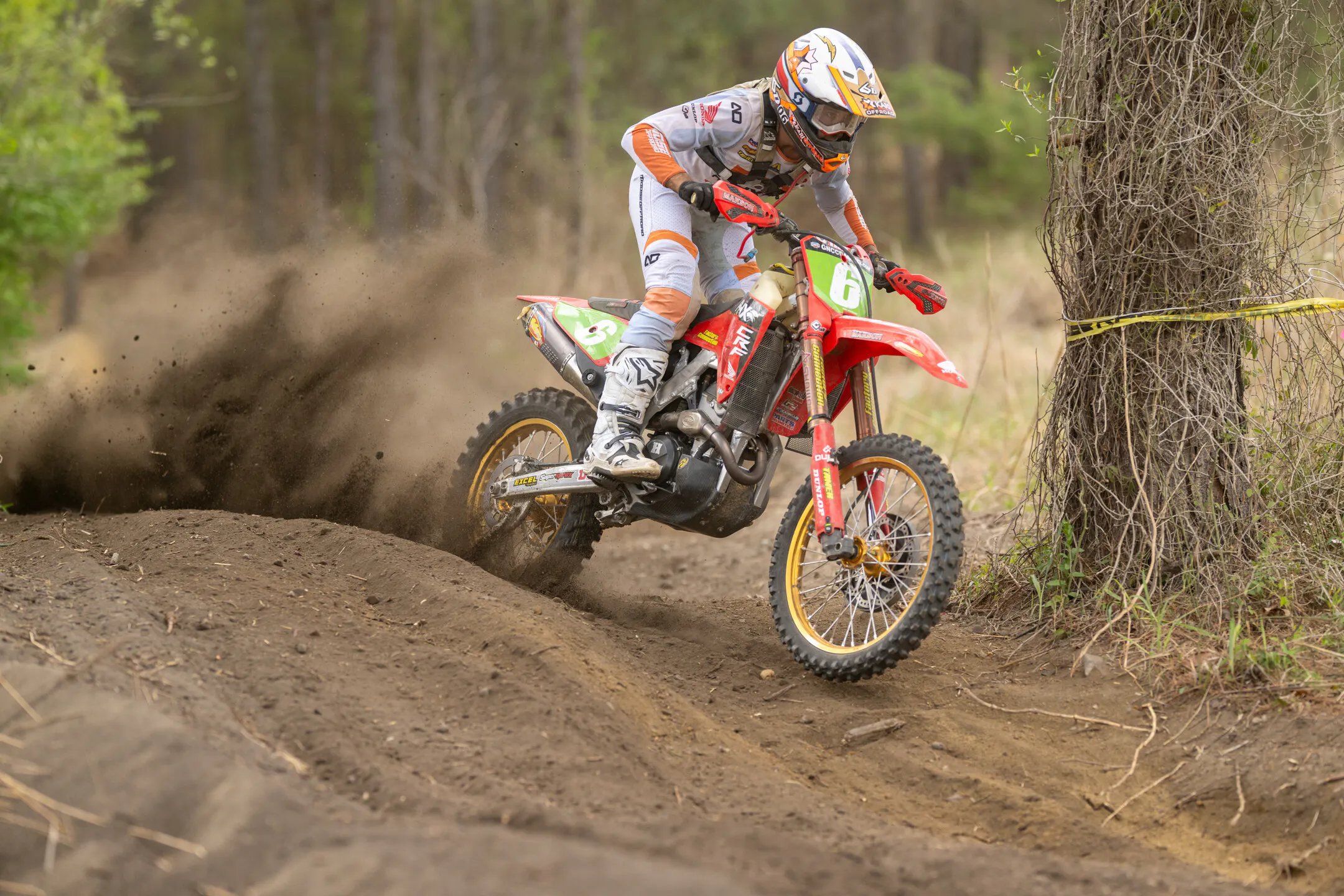 Angus Riordan (Phoenix Racing Honda) battled through to earn his first XC2 250 Pro class win of the season.