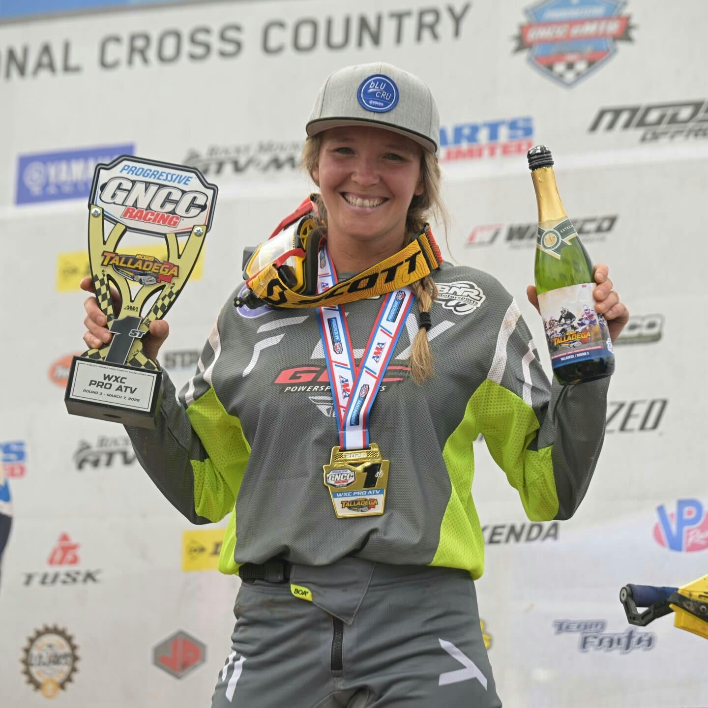 Jessica Elioff battled back to take the WXC class win.