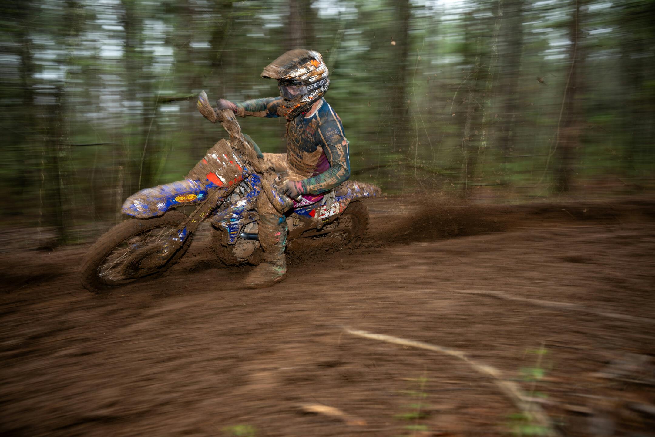 Liam Draper (AmPro Yamaha) pushed on, making a last lap pass for second overall.