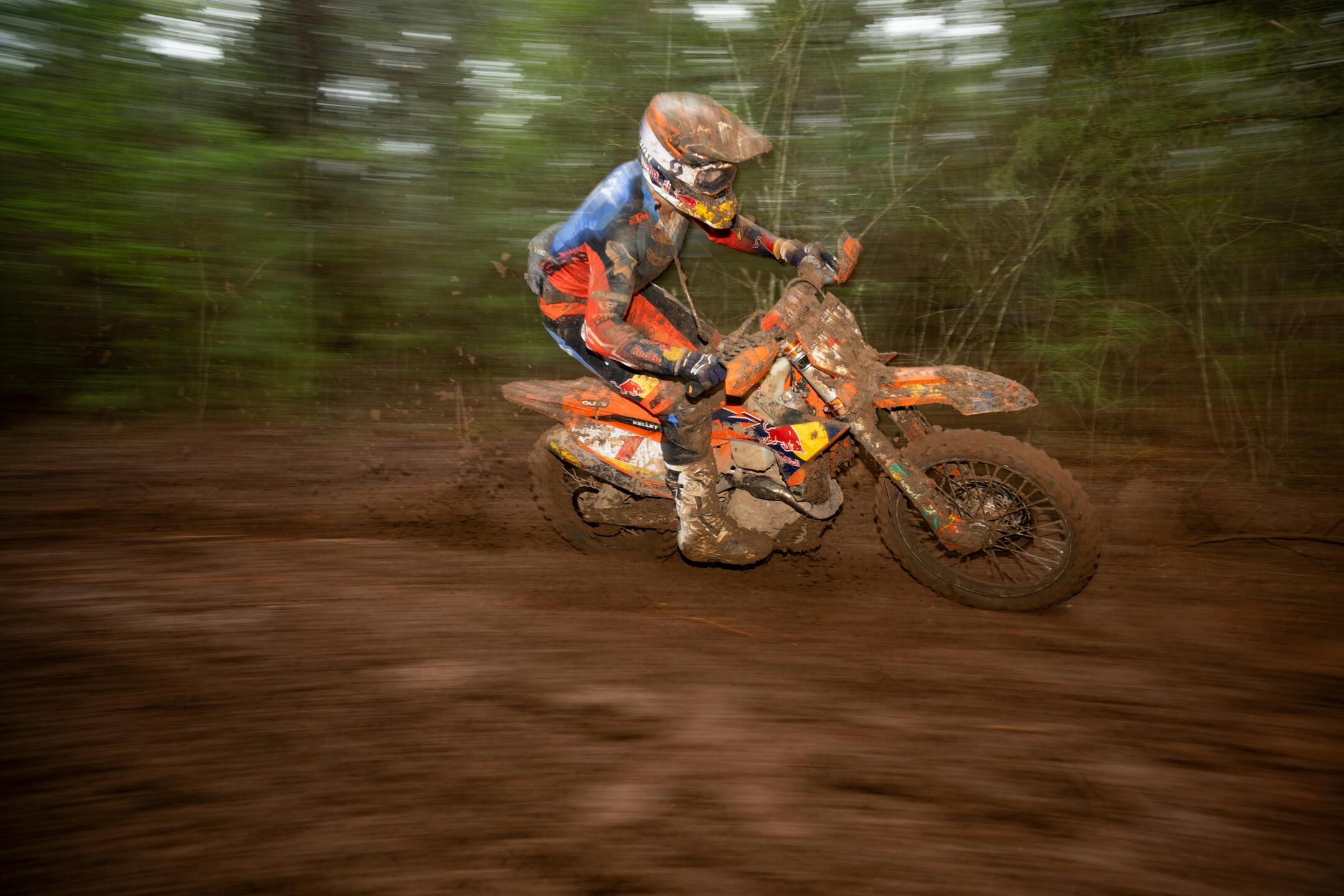 Ben Kelley (FMF KTM Factory Racing) battled through to take third overall on the day.